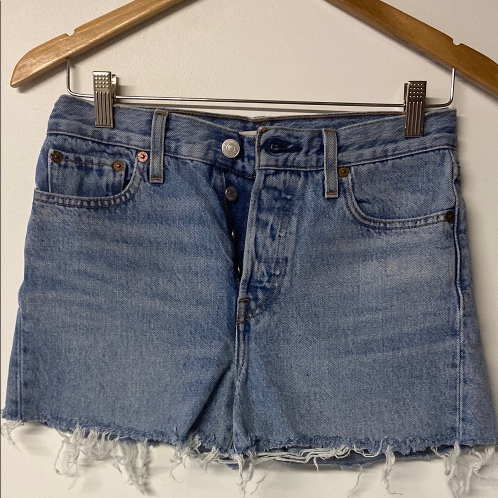 LEVIS Wedgie Denim Blue Women's Shorts Frayed Hem
